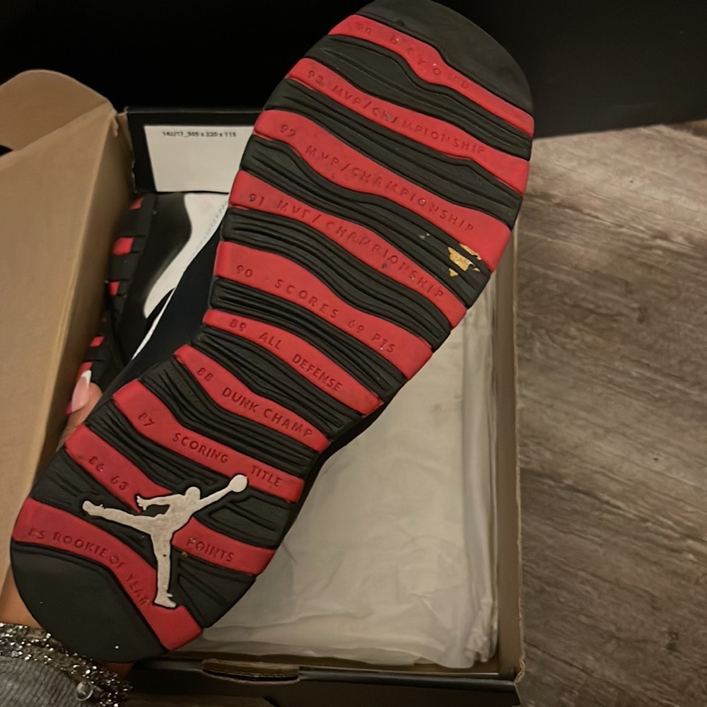 Jordan 10 - Picture 2 of 2